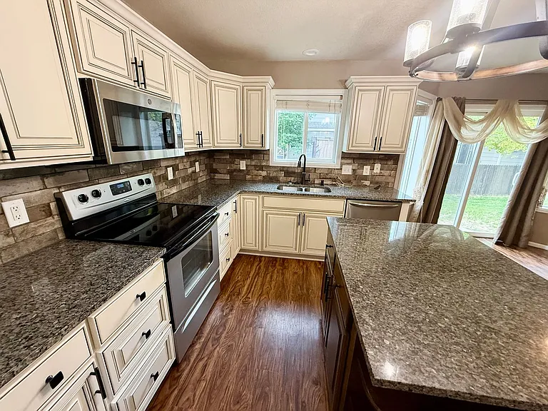 2045 Prairie Hill Dr — Photo 14
