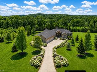 5052 Stone Ridge Dr, Richfield, OH 44286