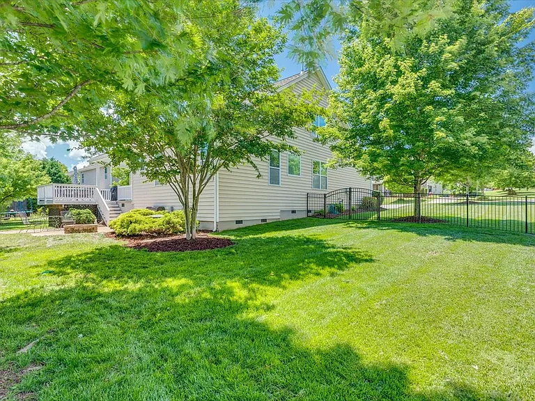 1007 Kaiser Way — Photo 46