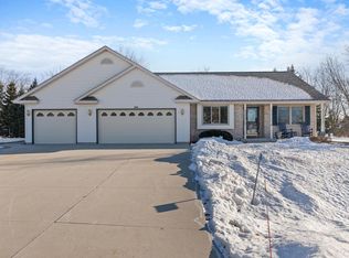 5311 Heatherfield COURT, Sheboygan, WI 53083