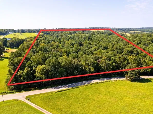 1 Vanleer Hwy, Charlotte, TN 37036