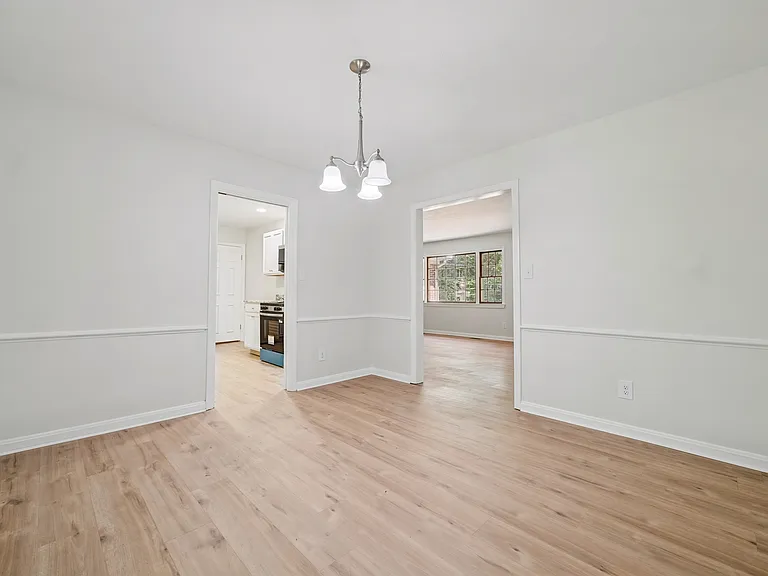 97 Shamrock Ln — Photo 10