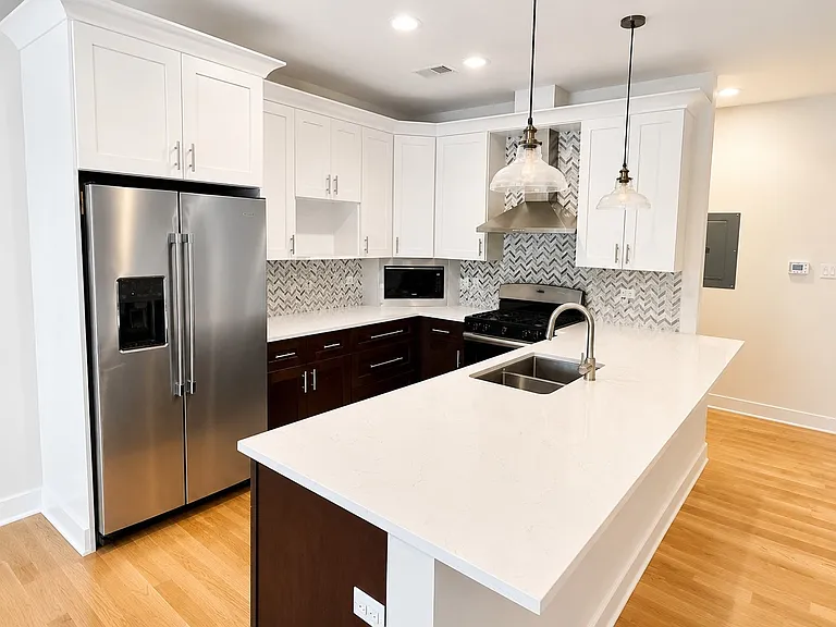 3203 N Ridgeway Ave #3C — Photo 3