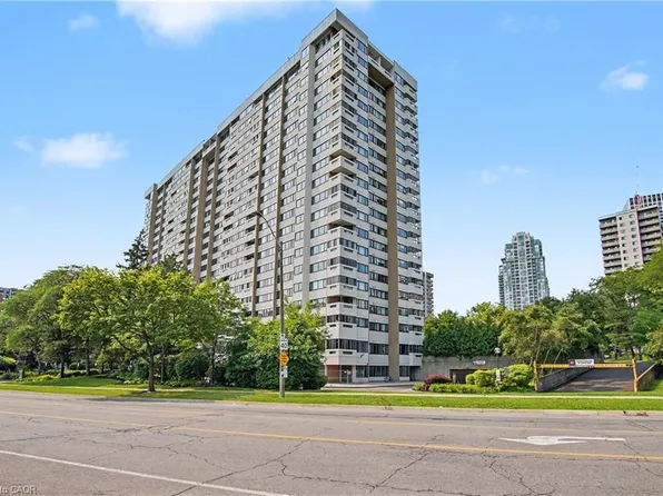 1580 Mississauga Valley Blvd #1102, Mississauga, ON L5A 3T8