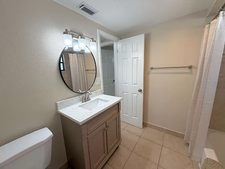 7421 Isle Dr — Photo 10