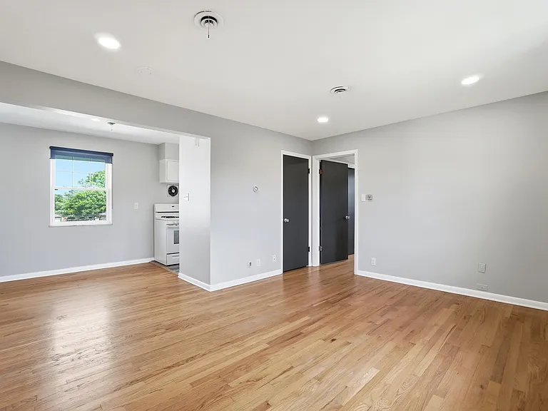 1545 King Ave #D — Photo 9