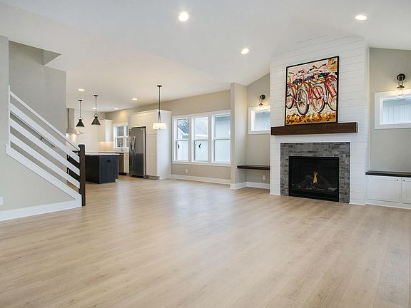 5th image of 127 Abell Ave #9