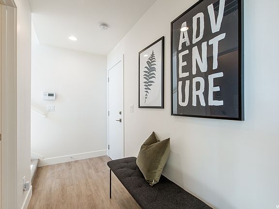 5th image of 1543 E Talo Ct #9