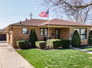 11084 Irvington Dr, Warren, MI 48093