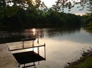 23113 Woodland Rd, Lakeville, MN 55044