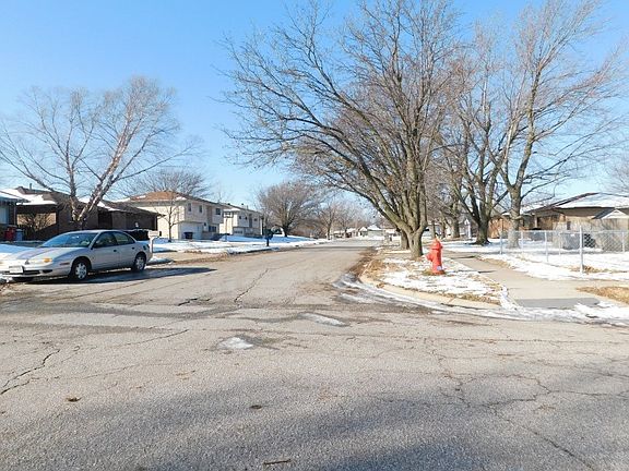 5th image of 5321 Sherman St