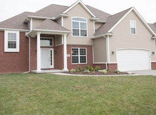 4944 Prestonwood Rd, Perrysburg, OH 43551