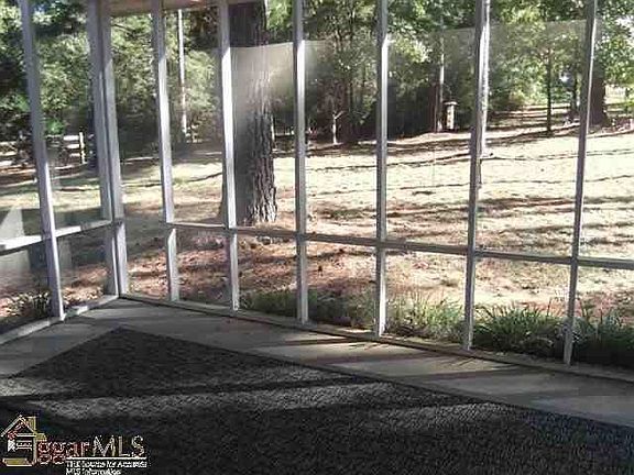2nd image of 7 Nicklaus Dr