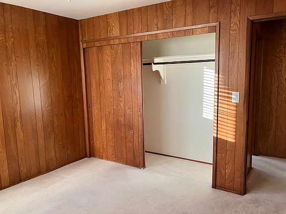 5th image of 501 1/2 Poinsettia Ave