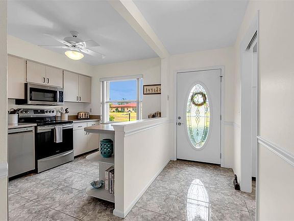 5th image of 3215 Mercer Rd