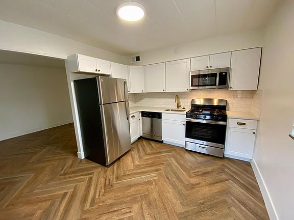 2nd image of 7201 Sarah St #3