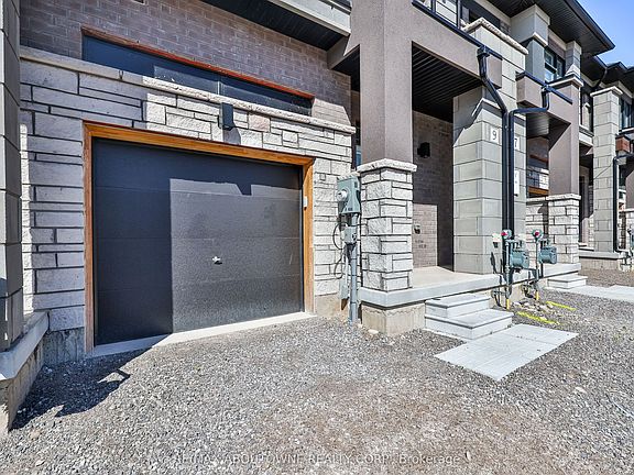 3rd image of 9 Wakeling Dr