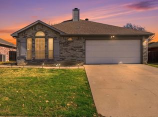 1314 Misty Dr, Midlothian, TX 76065