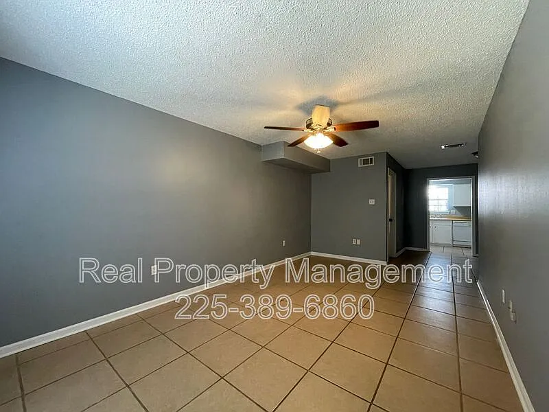 Brightside Manor — Photo 2