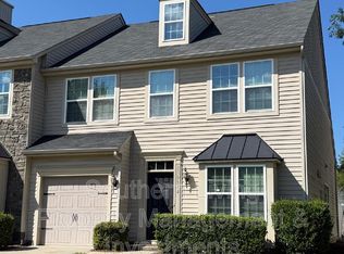 9516 Birkwood Ct, Charlotte, NC 28278