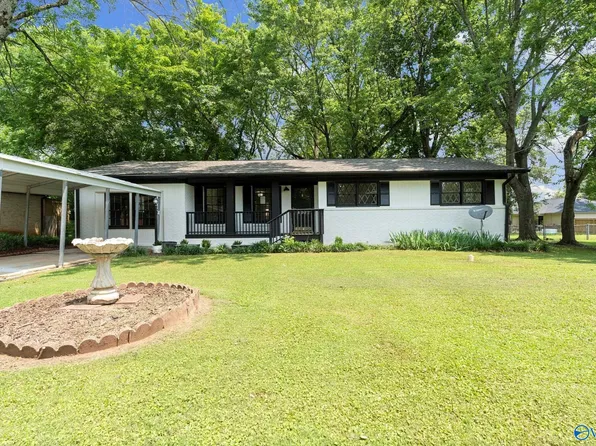 4602 Daugette Dr NW, Huntsville, AL 35816