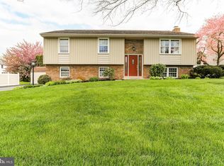 755 Westover Dr, Lancaster, PA 17601