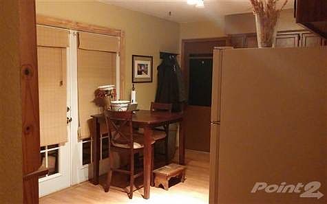 Kitchen/Dining Combo