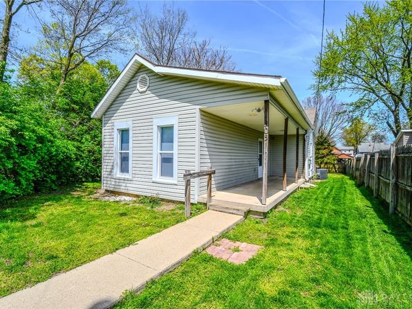 305 Herrlinger Way, Troy, OH 45373