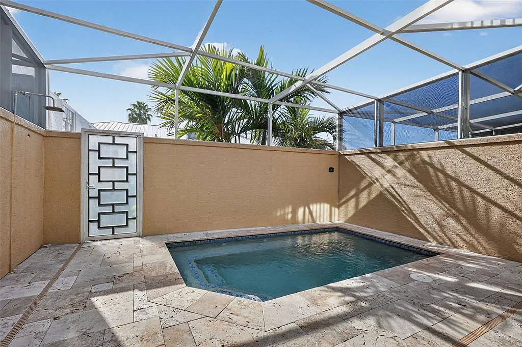 3 bed, 2.5 bath, 2998 sqft, $5,500 — Photo 3