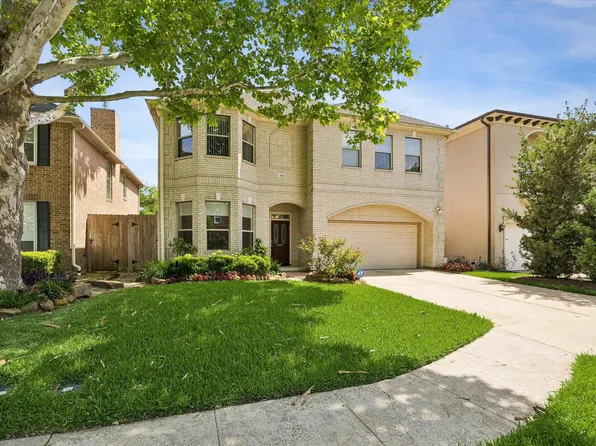 4413 Darsey St, Bellaire, TX 77401