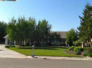 10324 Rio Sombra Ct, Oakdale, CA 95361