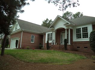 9 Grayson Ln, Pinehurst, NC 28374