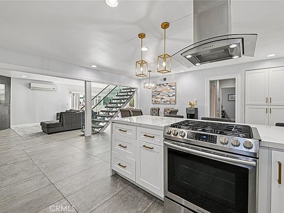 2nd image of 2120 Ronsard Rd