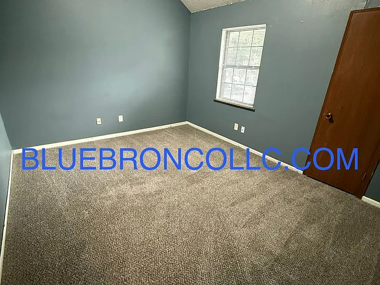 141 SW Oxford Pl — Photo 9