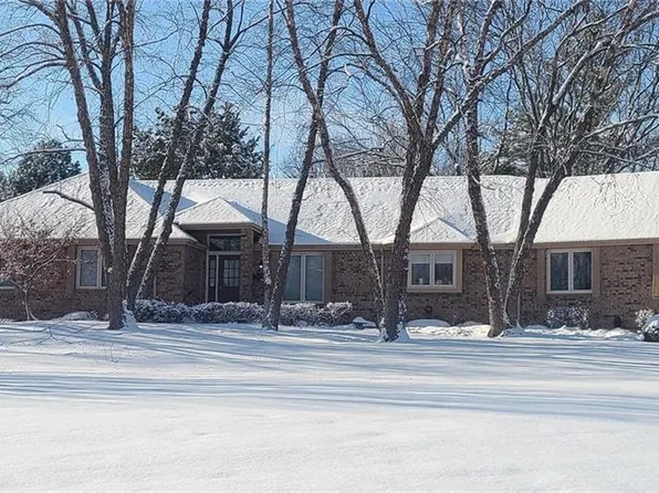 11770 S Cherry Ln, Olathe, KS 66061