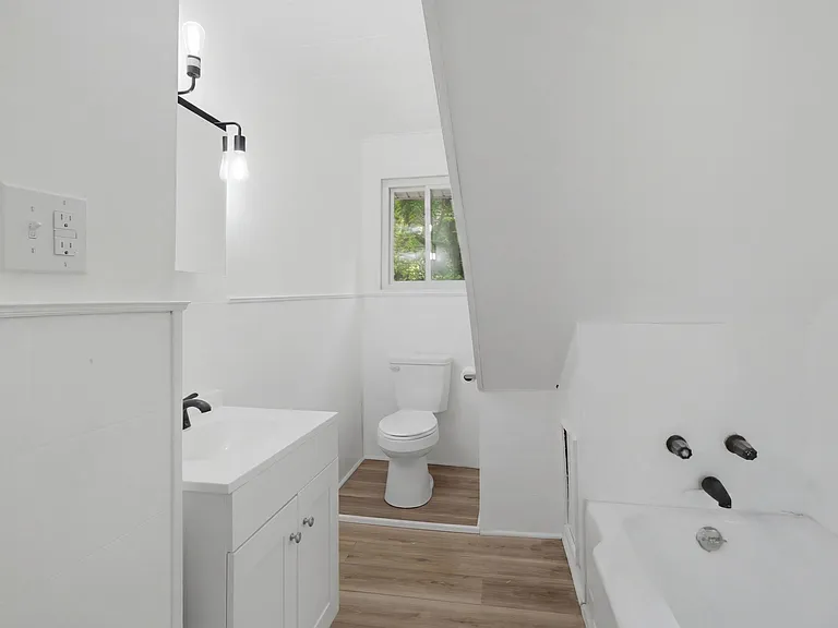 113 Buckhannon Ave — Photo 16