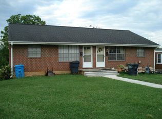 3110 Willow Rd NW, Roanoke, VA 24017