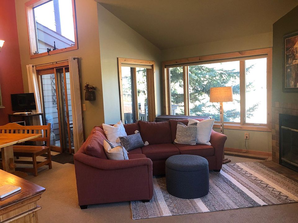 Upstairs living and dining space