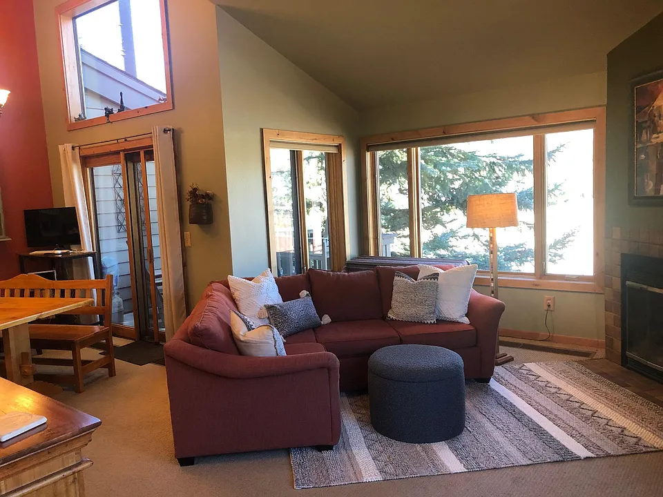 Upstairs living and dining space