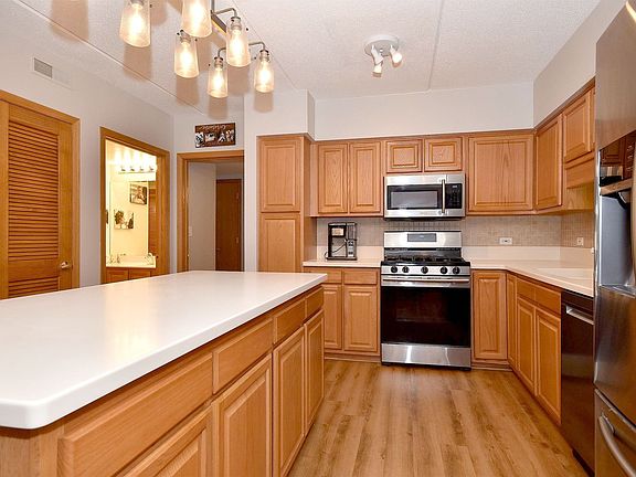 4th image of 1 N Beacon Pl APT 208