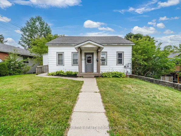 23 Miller St, Parry Sound, ON P2A 1S9