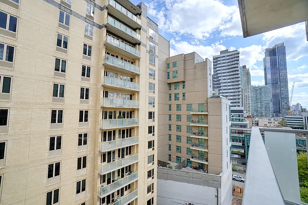 Rented by Serene Powers Real Estate LLC | media 20