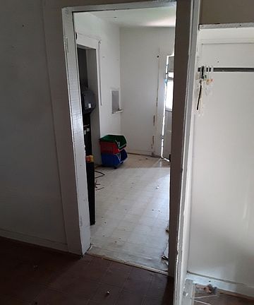 4th image of 413 SW 25th St