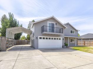 196 Nadine Ln, Central Point, OR 97502