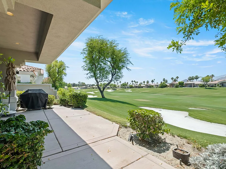 461 Desert Holly Dr — Photo 24