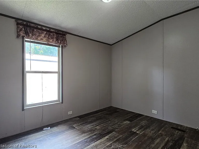 44 Crawford Dr #15 — Photo 12