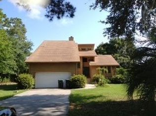 204 Twin Lakes Dr, Brunswick, GA 31525