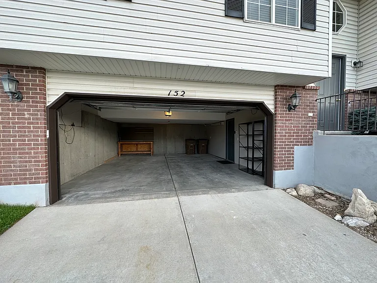 Oversized (very deep) 2 car garage
