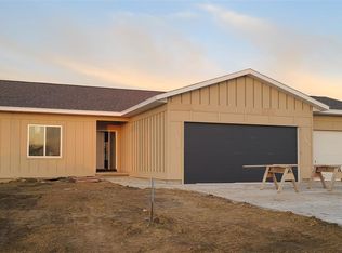 1223 Blackhawk Ct, Hinton, IA 51024