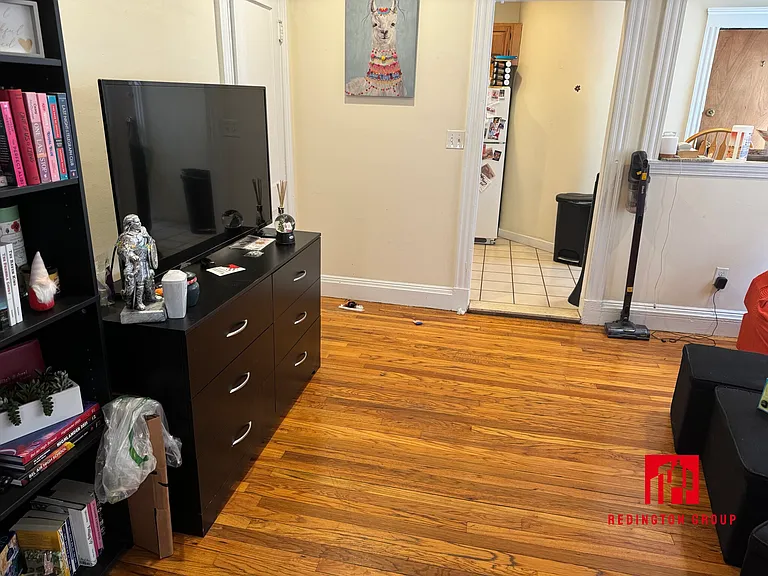 240 Kelton St #3 — Photo 2